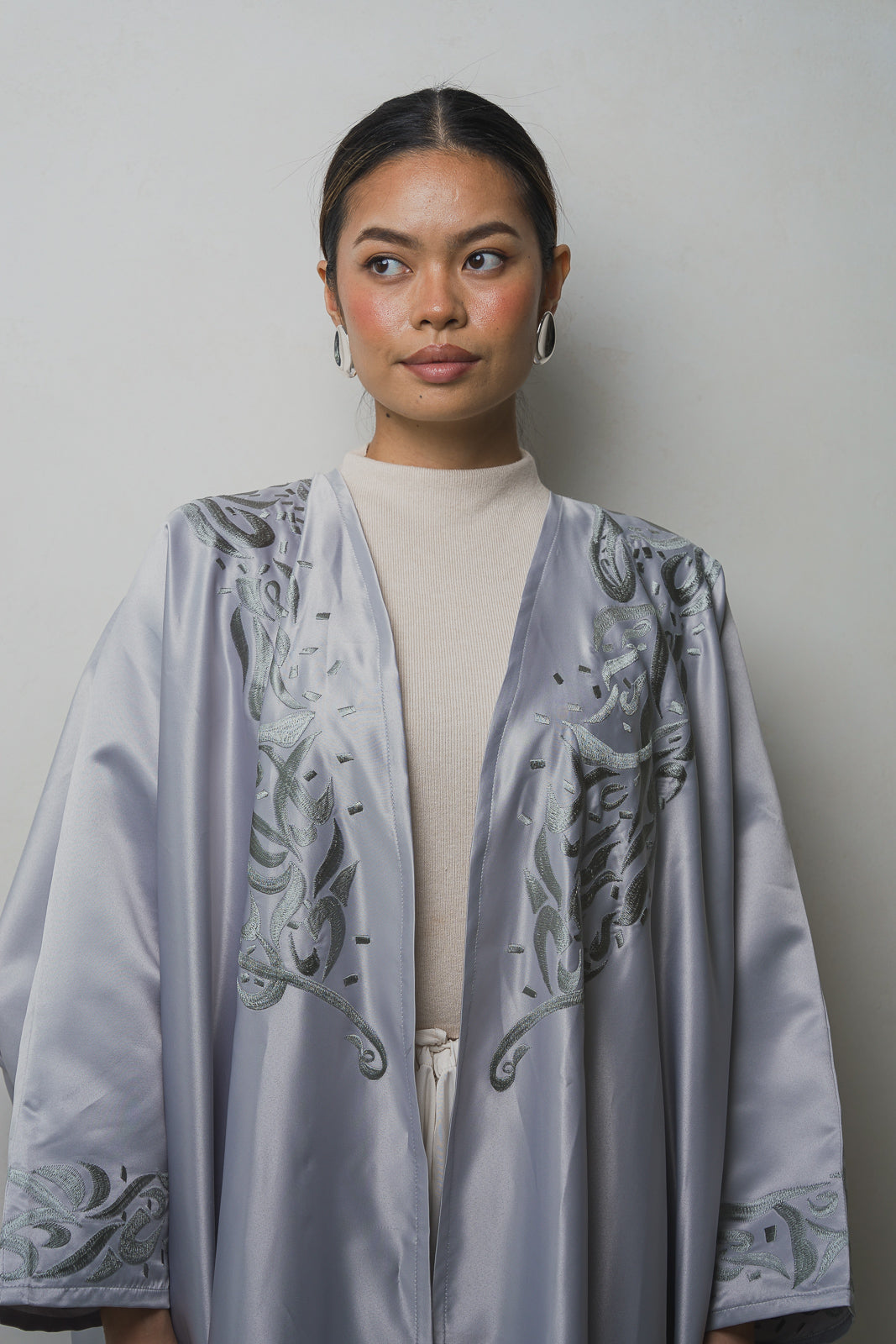 Layali Aura- Grey